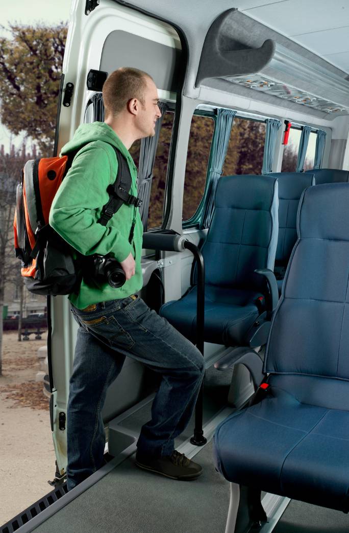 Transporte de personal y colaboradores